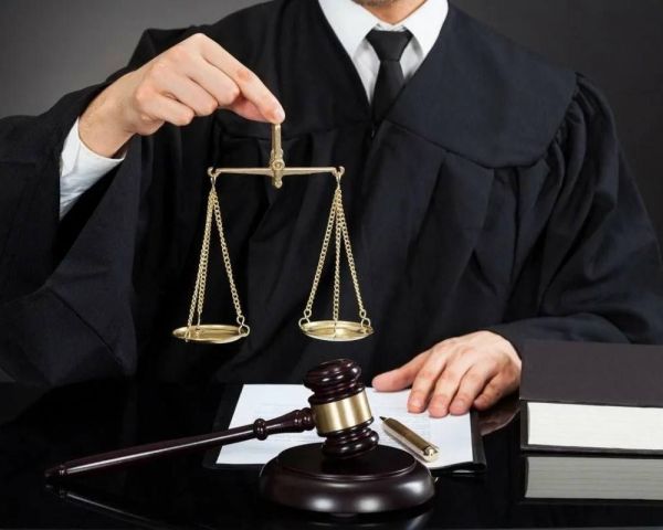 Ульяновские юристы продолжают помогать гражданам и обеспечивать справедливость в правовой сфере