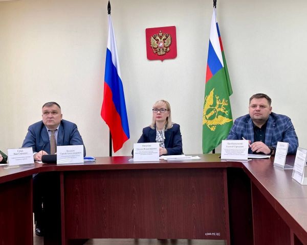Ульяновские юристы внесли предложения по совершенствованию механизмов оказания бесплатной юридической помощи участникам СВО