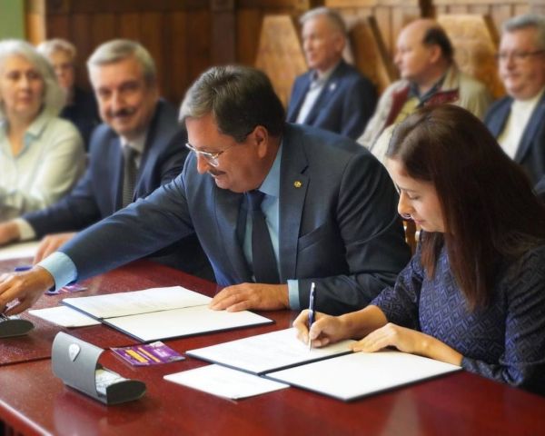 Ульяновское региональное отделение Ассоциации юристов России подписало соглашение о сотрудничестве с Ульяновским государственным университетом