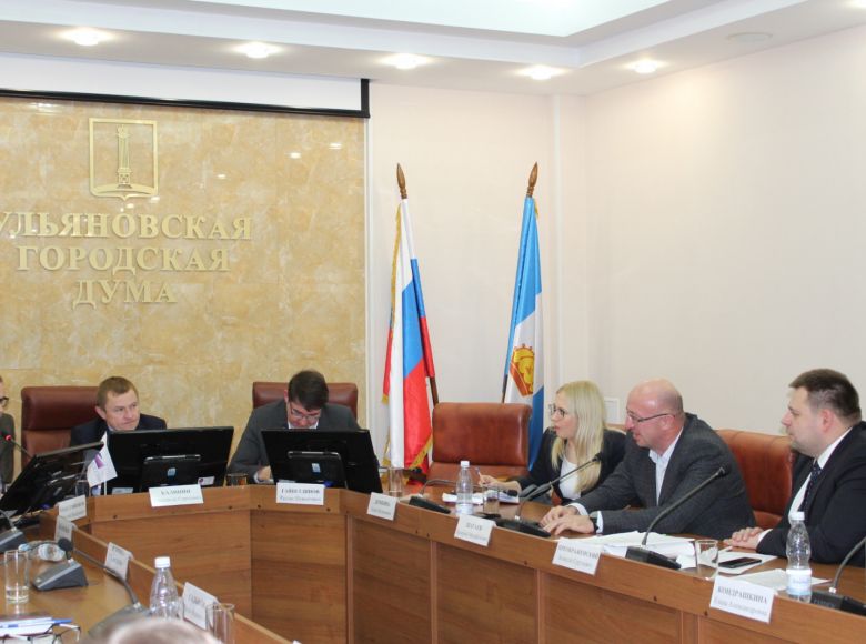 В Ульяновске обсудили поправки в Конституцию с президентом «Опоры России»