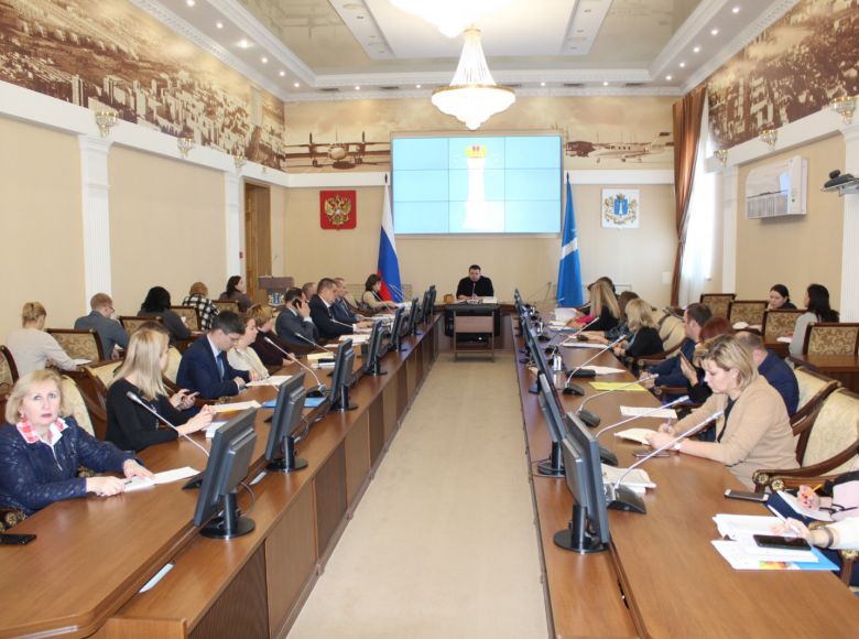 В Ульяновской области одобрили разработку законопроектов, связанных с инициативами главы государства