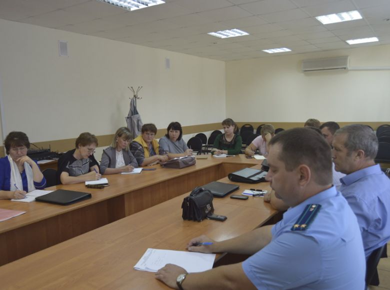 В Ульяновской области продолжаются окружные совещания по вопросам развития муниципального нормотворчества