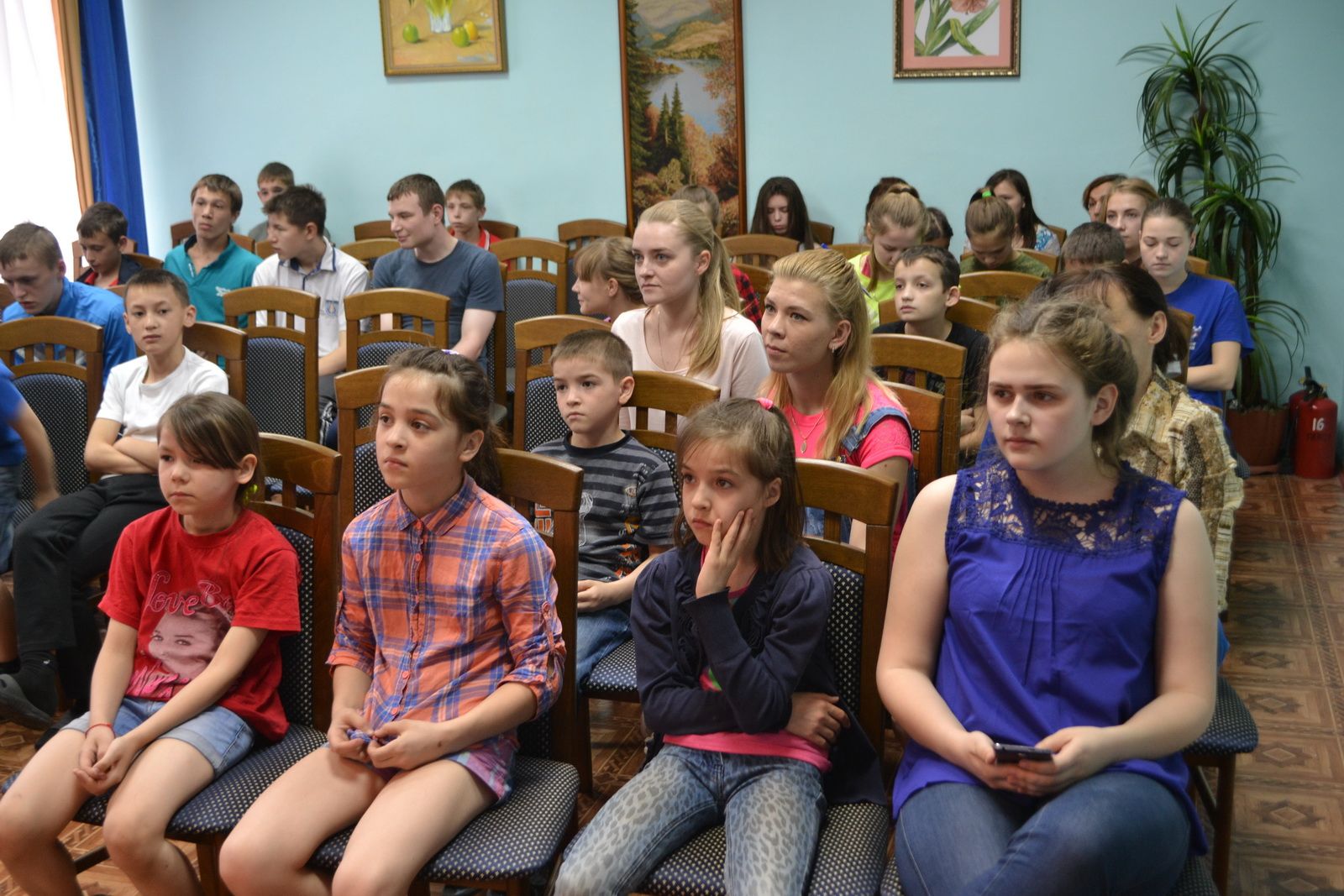 Для воспитанников детского дома «Гнездышко» прошёл патриотический концерт «Светлое Небо»