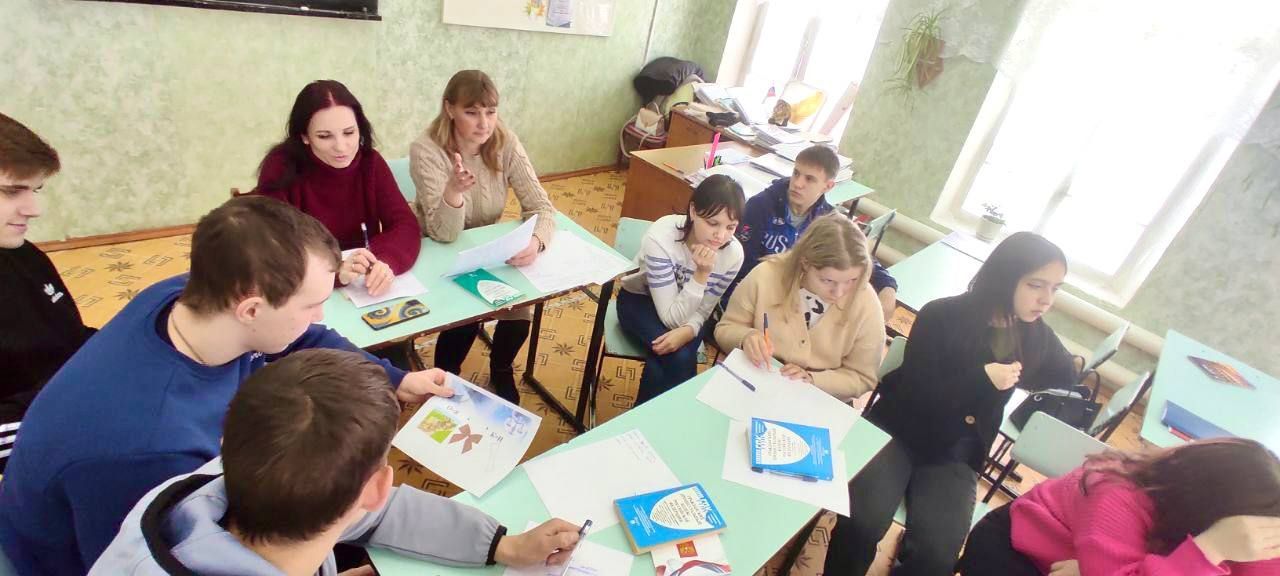 Представители Ульяновского реготделения провели ряд юридических лекций для юных жителей региона
