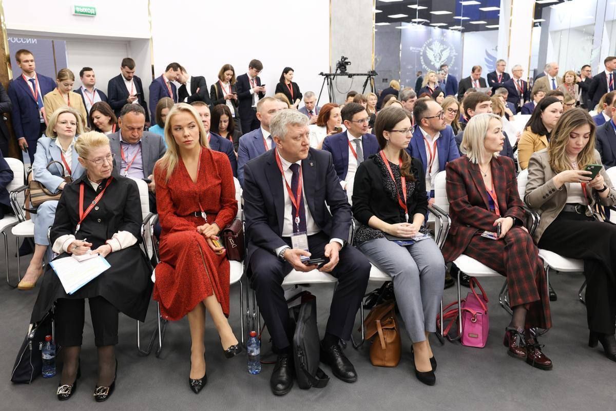 Представители Ульяновской области приняли активное участие в работе XI Петербургского международного юридического форума