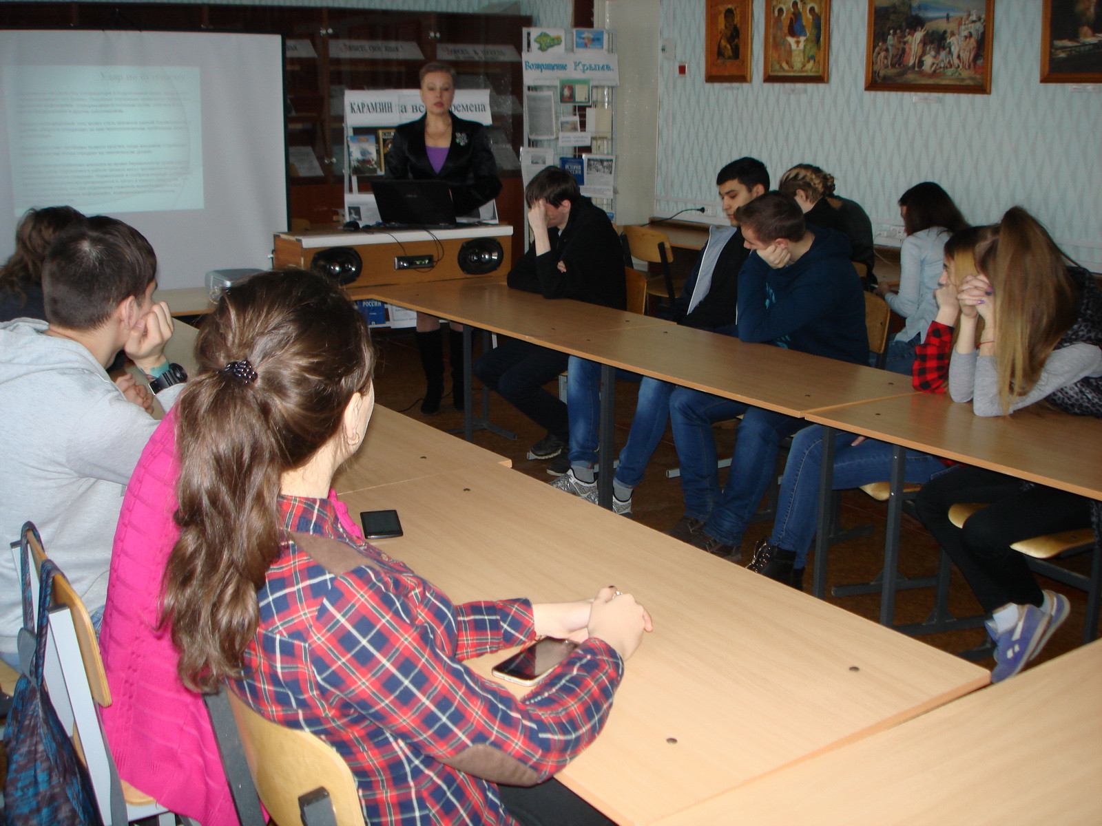 С ульяновскими студентами провели беседы о вреде алкоголя.