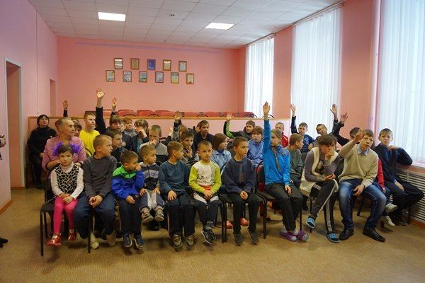 Студенты юридического факультета УлГУ навестили воспитанников детского дома «Орбита»