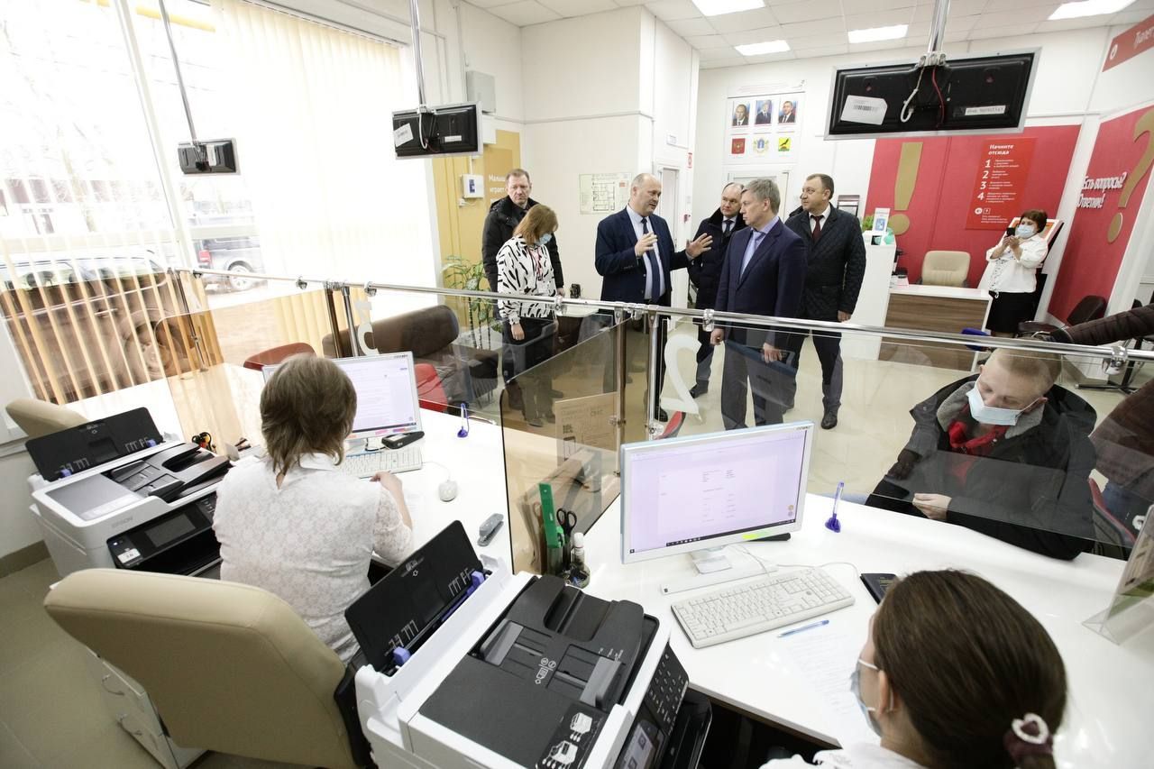 В Радищевском районе открыли офис Госюрбюро на базе нового МЦФ