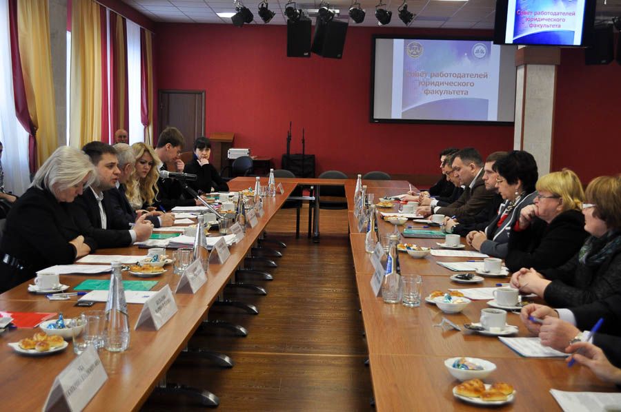 В Ульяновской области будет создана единая база мест проведения стажировки и последующего трудоустройства молодых юристов