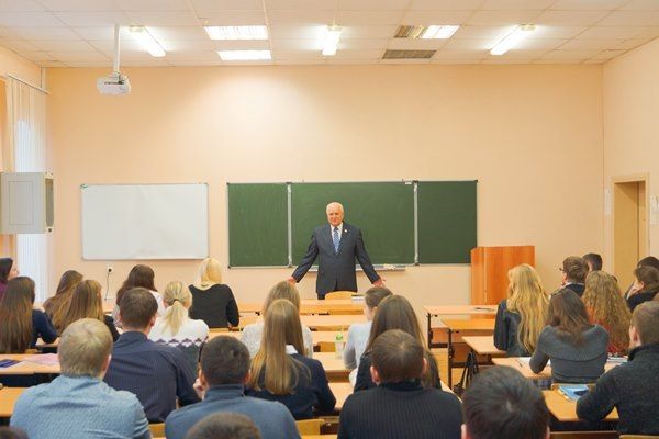 Встреча президента адвокатской палаты со студентами УлГУ