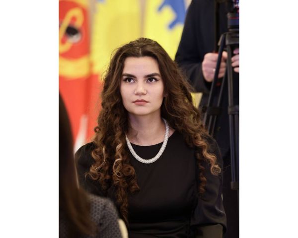 Поздравляем Алёну Колесниченко с днём рождения!