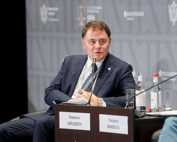 Поздравляем с днём рождения Владимира Груздева!