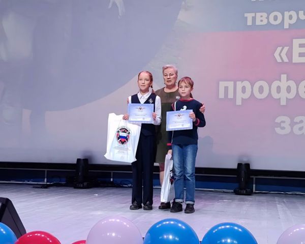Есть такая профессия – Родину защищать: в Ульяновске подвели итоги конкурса детских творческих работ