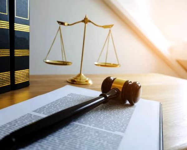 О нюансах снятия с регистрационного учёта и получения имущественного налогового вычета: подборка успешных дел Ульяновских юристов