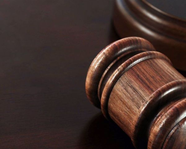 Об установлении отцовства, защите прав потребителей и помощи членам семей наших защитников: подборка успешных дел Ульяновских юристов