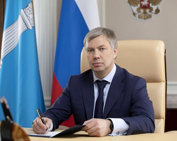 Поздравляем с днём рождения Алексея Юрьевича Русских!