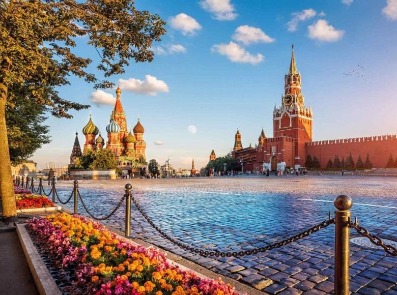 Ульяновское региональное отделение Ассоциации юристов России поздравляет с Днём России!