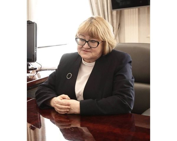 Поздравляем с днём рождения Венерю Ахатовну Браташову!