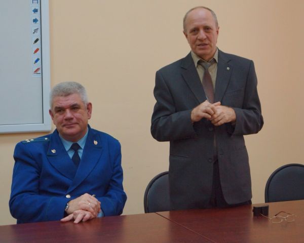 Студенты юридического факультета УлГУ встретились с прокурором Ленинского района города Ульяновска