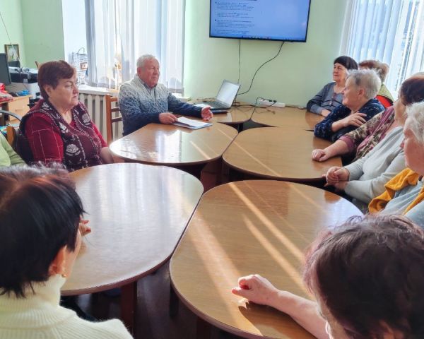 Свет знаний: уроки права для граждан старшего поколения