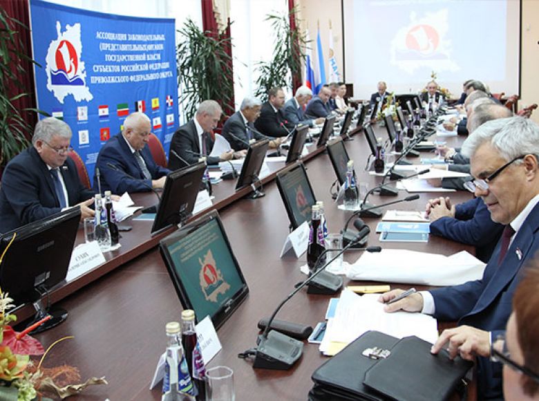 В Ульяновске состоялось заседание Ассоциации законодательных органов власти ПФО
