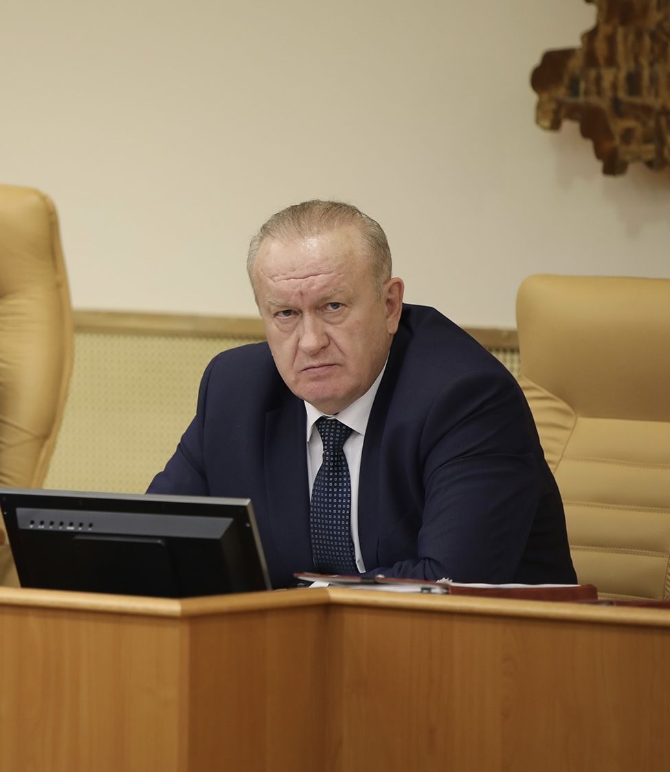 18 декабря свой юбилей отмечает Председатель Законодательного собрания Малышев Валерий Васильевич. 18 декабря свой юбилей отмечает Председатель Законодательного собрания Малышев Валерий Васильевич.