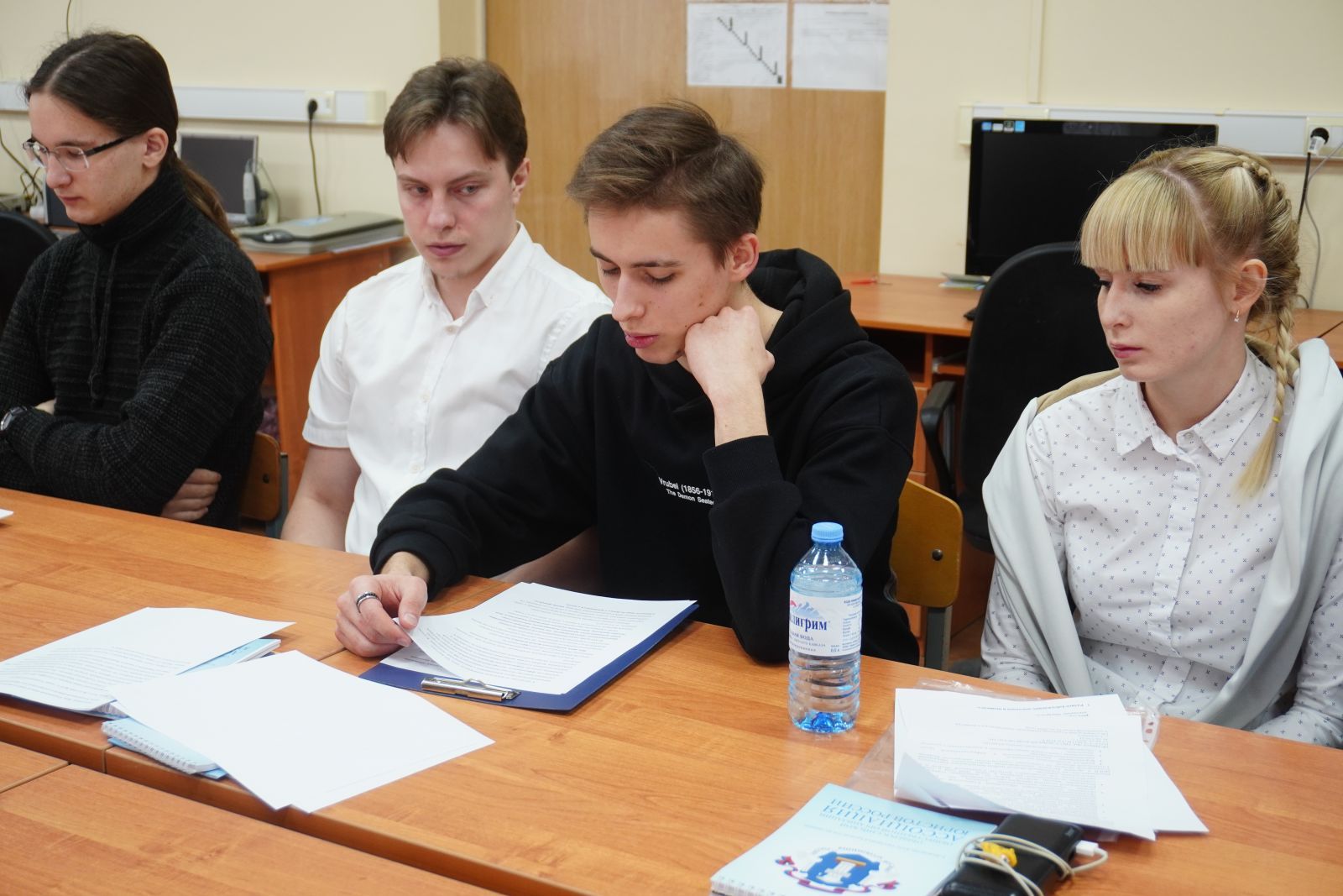 19 января ко дню Ульяновской области на факультете права, экономики и управления УлГПУ имени И.Н. Ульянова прошла открытая обучающая правовая сессия: «Особенности регионального законодательства Ульяновской области: история и современность».