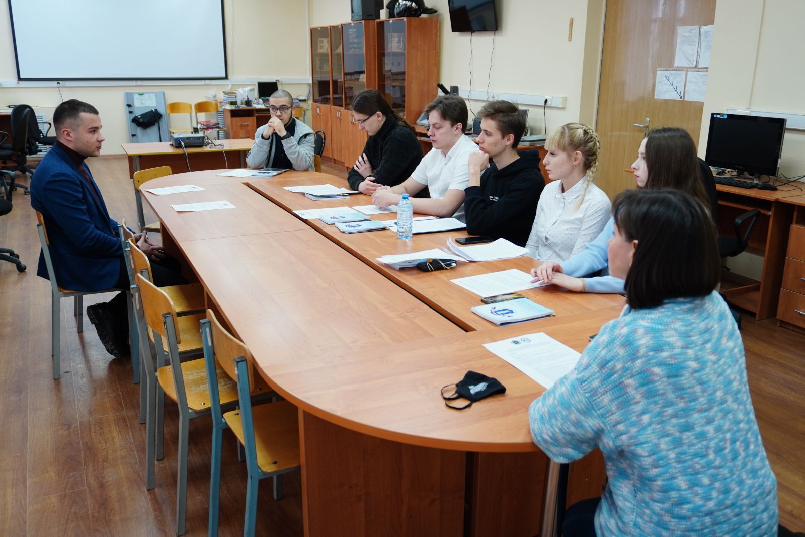 19 января ко дню Ульяновской области на факультете права, экономики и управления УлГПУ имени И.Н. Ульянова прошла открытая обучающая правовая сессия: «Особенности регионального законодательства Ульяновской области: история и современность».