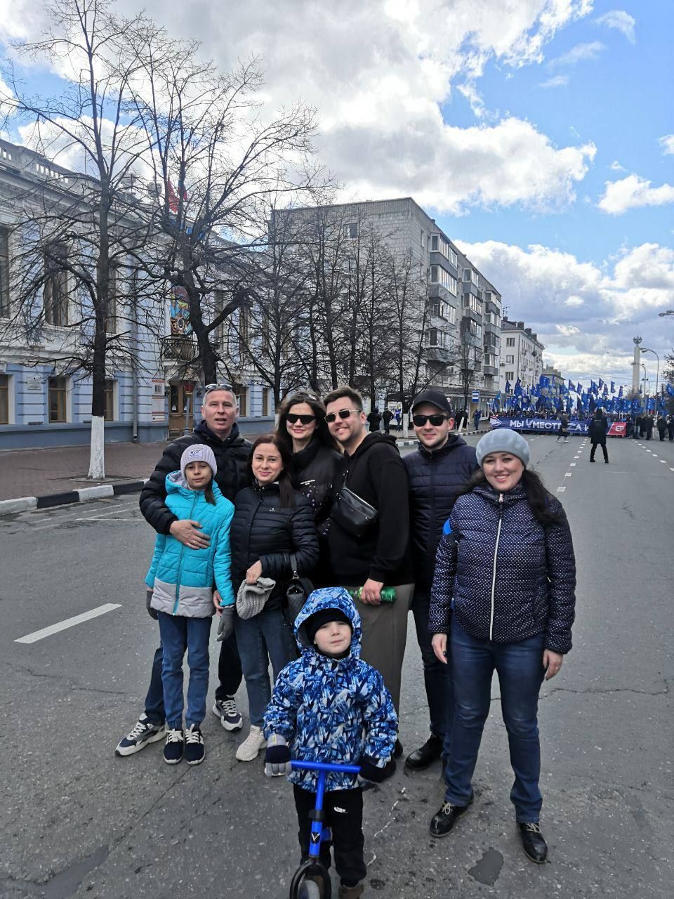 Аппарат регионального отделения Ассоциации юристов России присоединился к первомайской демонстрации праздника Весны и Труда!