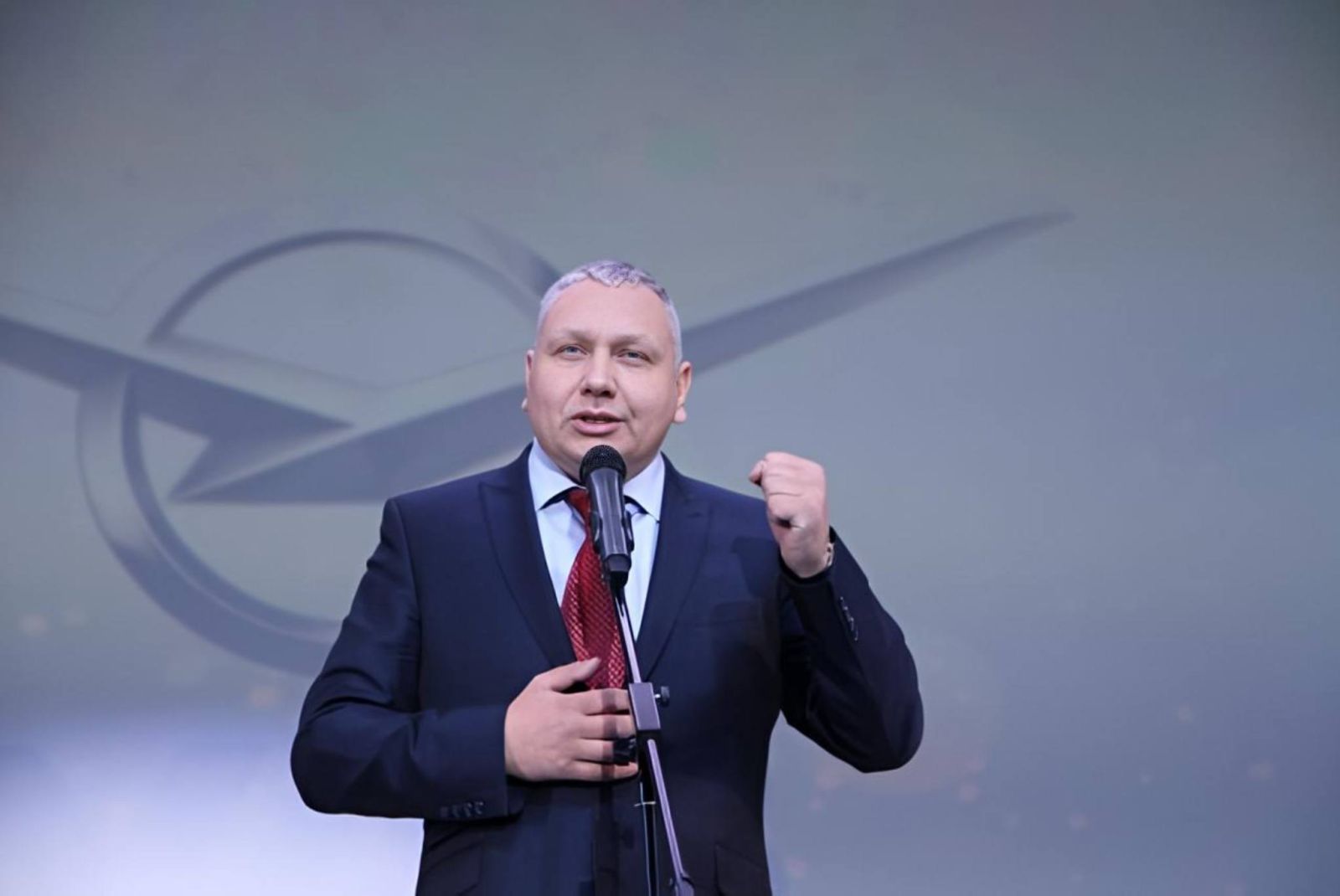 Поздравляем Береснева Евгения Анатольевича с днём рождения!