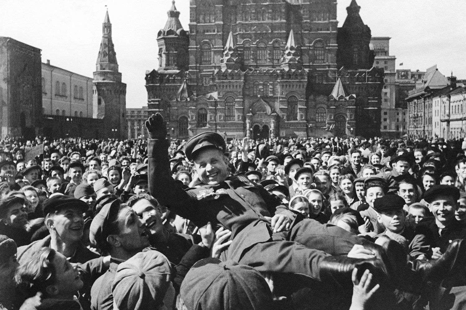 Поздравляем с Днём Победы в Великой Отечественной войне!