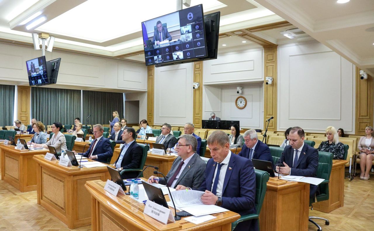Безопасные товары, работы и услуги: состоялись парламентские слушания по вопросам защиты прав потребителей Безопасные товары, работы и услуги: состоялись парламентские слушания по вопросам защиты прав потребителей