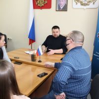 активис