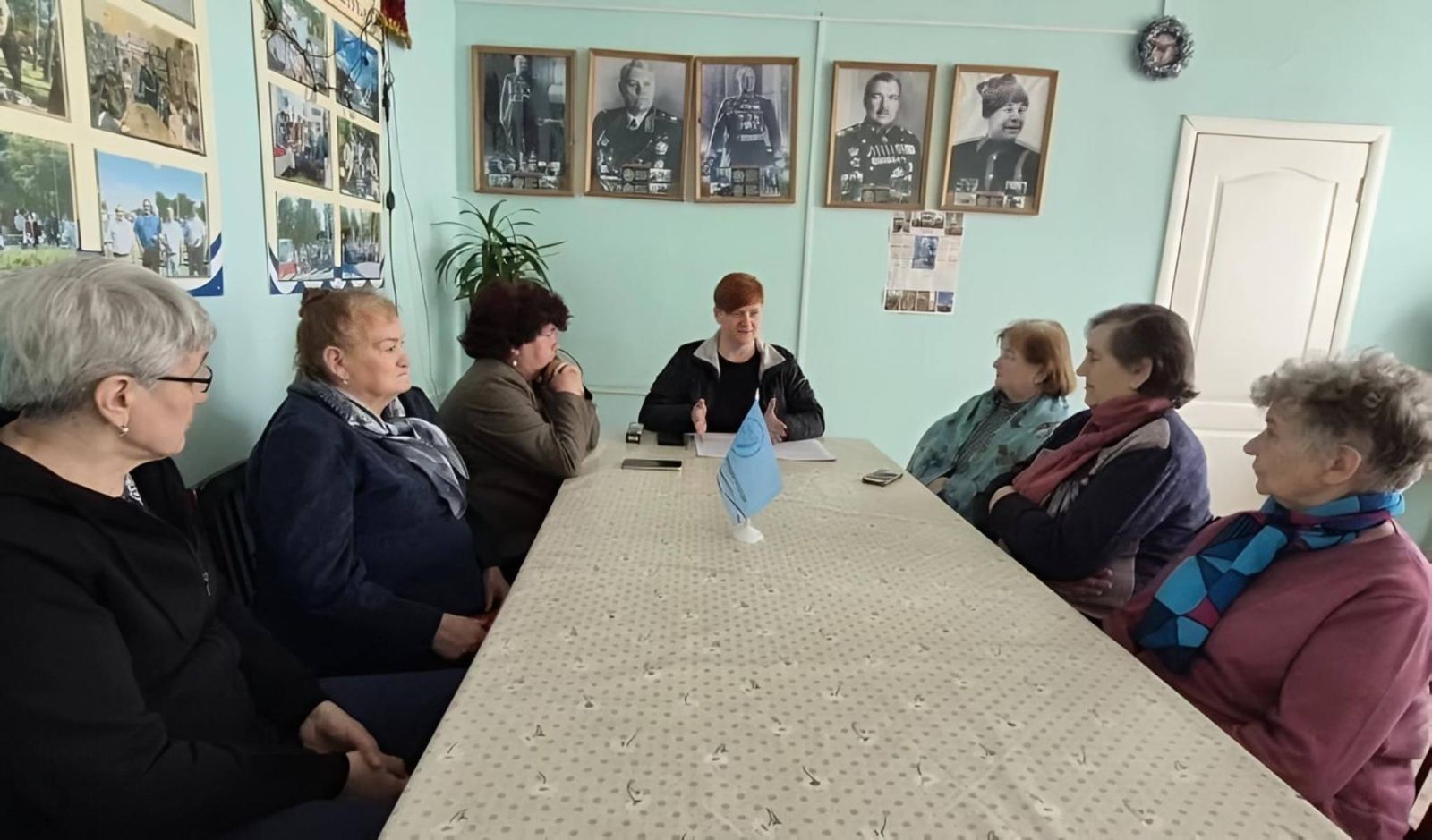 Надёжный щит от мошенников: обучающие мероприятия для представителей старшего поколения