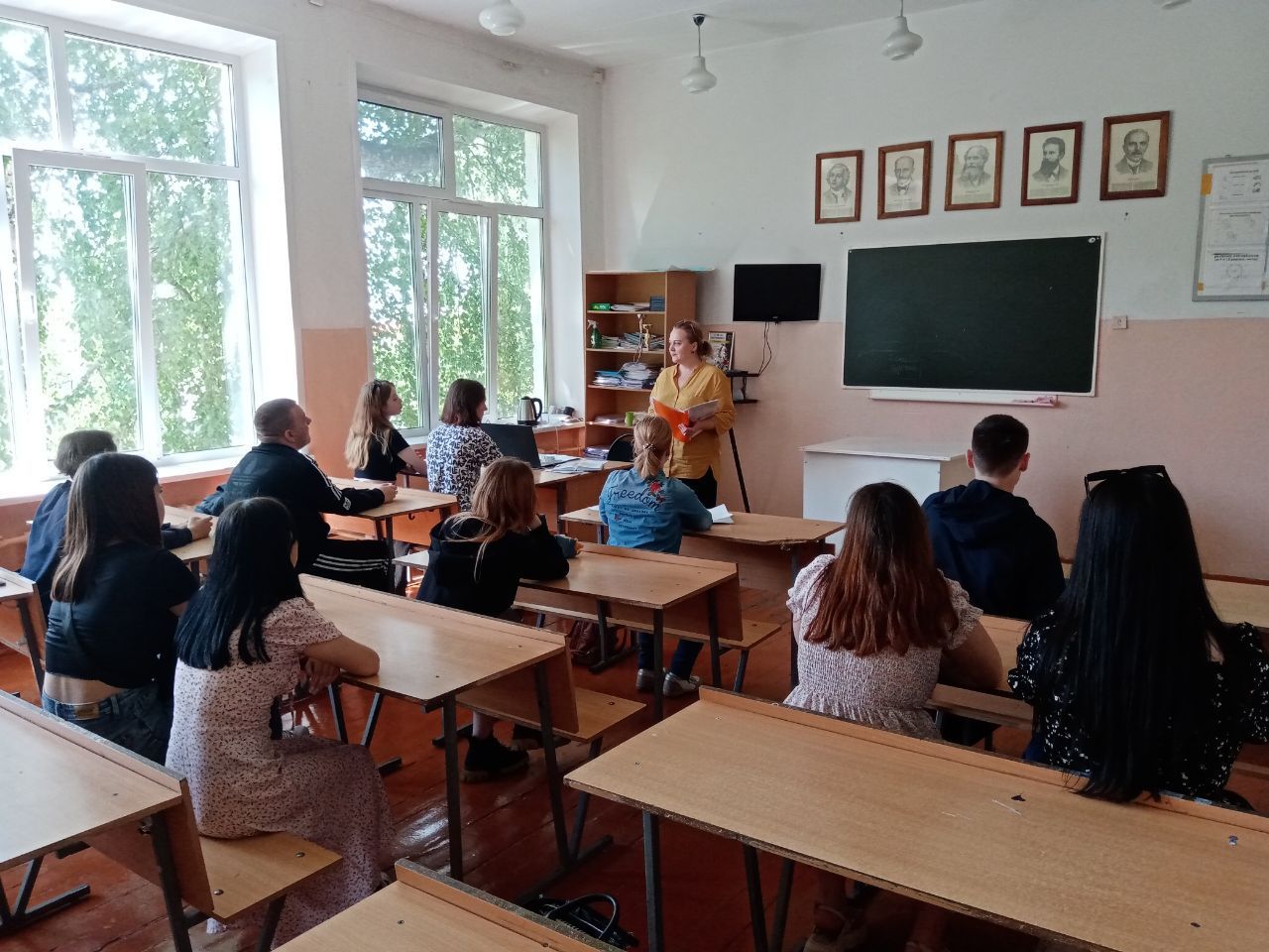 Наступило лето, занятия в школах закончились, но юристы Ульяновска продолжают проводить такие необходимые для подрастающего поколения уроки права