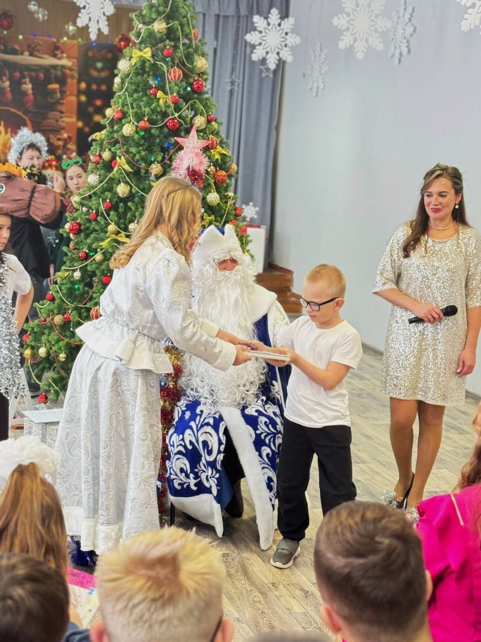 Нотариат Ульяновской области поздравил воспитанников подшефных детских домов с наступающим Новым годом