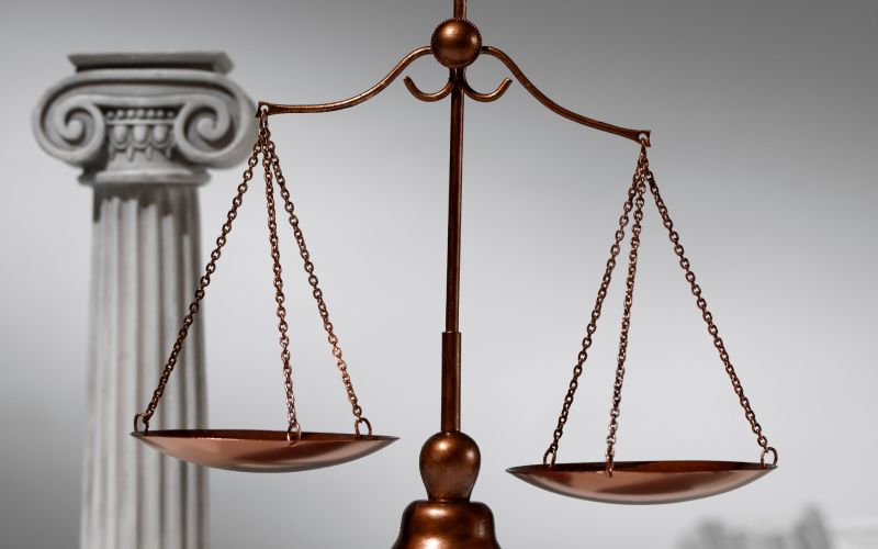 От приватизации квартиры с перепланировкой до мошеннических ловушек: подборка успешных дел Ульяновских юристов