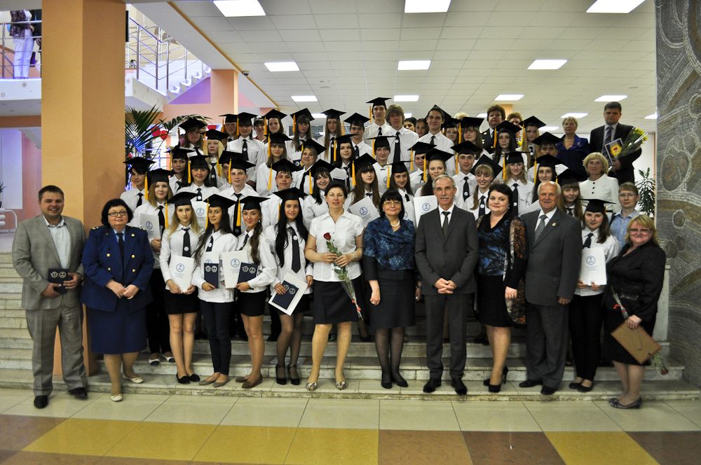 Первый выпуск в Молодёжной правовой академии Первый выпуск в Молодёжной правовой академии