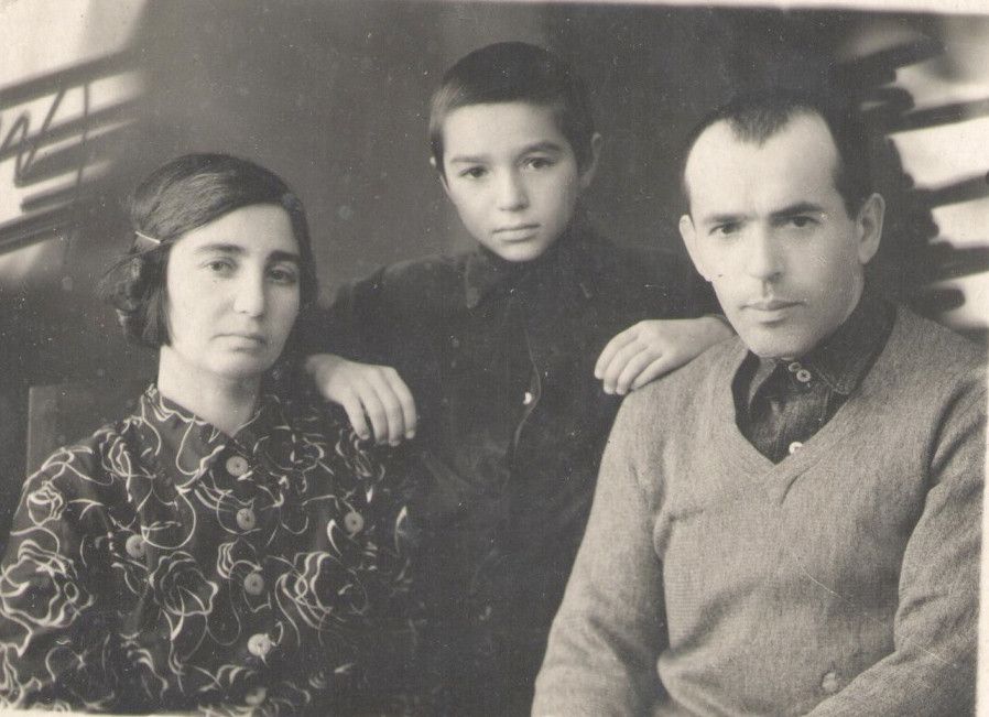 Преображенские - Николай Павлович (справа), Анна Георгиевна, сын Алексей