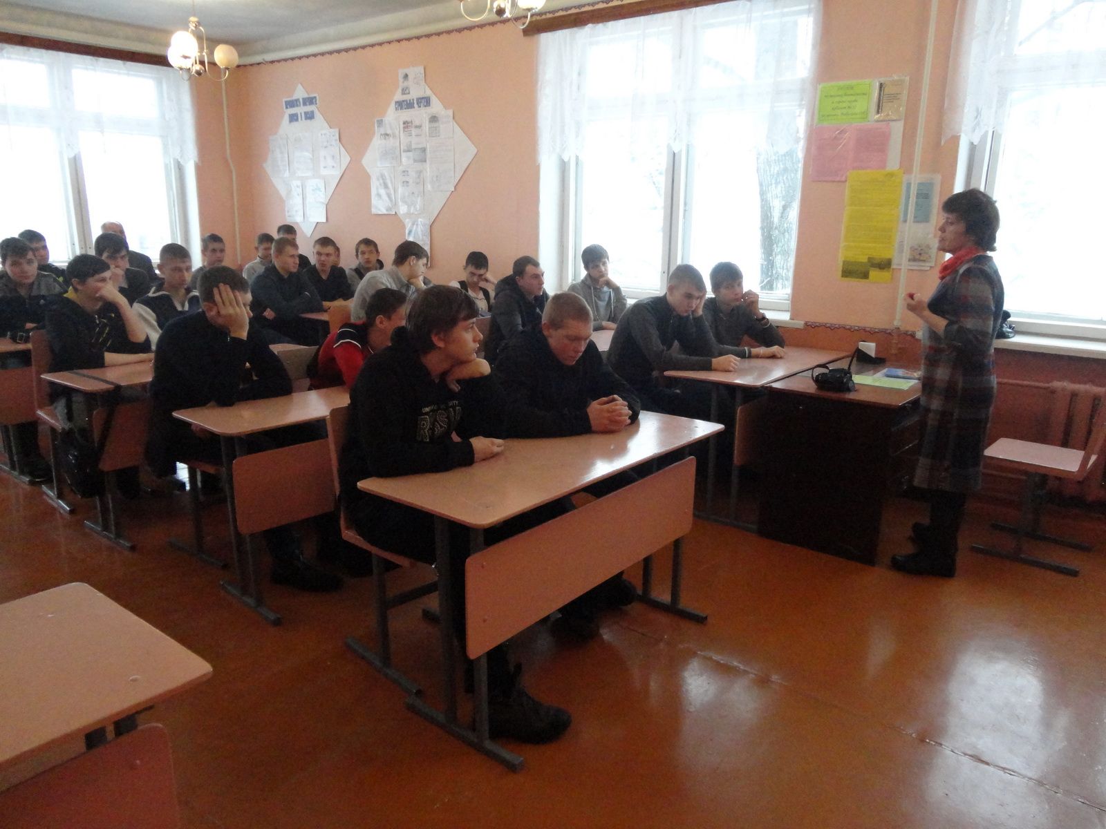 Правовой урок на тему «Права, обязанности и ответственность несовершеннолетних» Правовой урок на тему «Права, обязанности и ответственность несовершеннолетних»