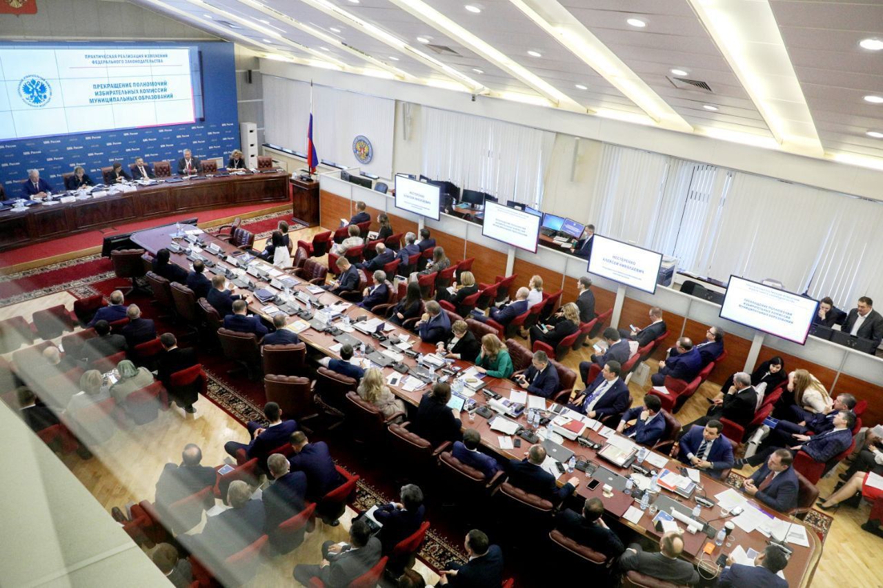 Председатель областного Избиркома, член Совета Ульяновского реготделения АЮР Председатель областного Избиркома, член Совета Ульяновского реготделения АЮР