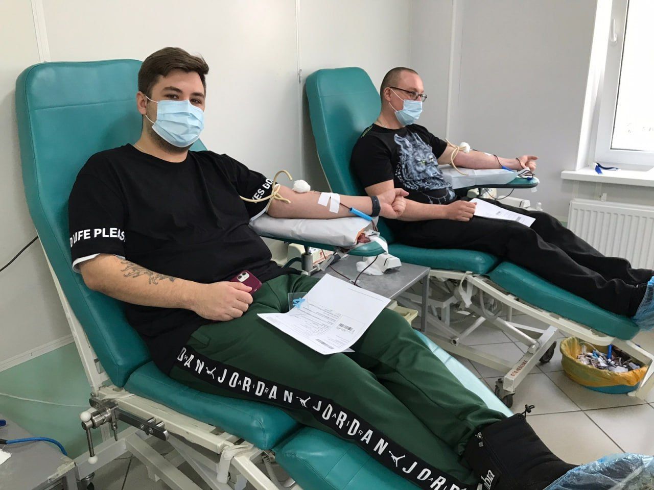 Сотрудники Аппарата реготделения Ассоциации юристов России вновь пополняют банк крови