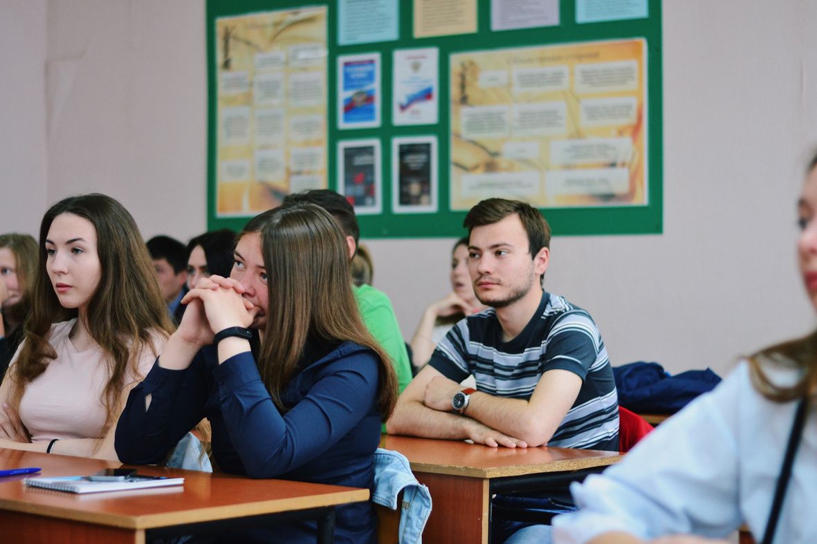 Студентам УлГПУ рассказали об Уставе Ульяновской области Студентам УлГПУ рассказали об Уставе Ульяновской области