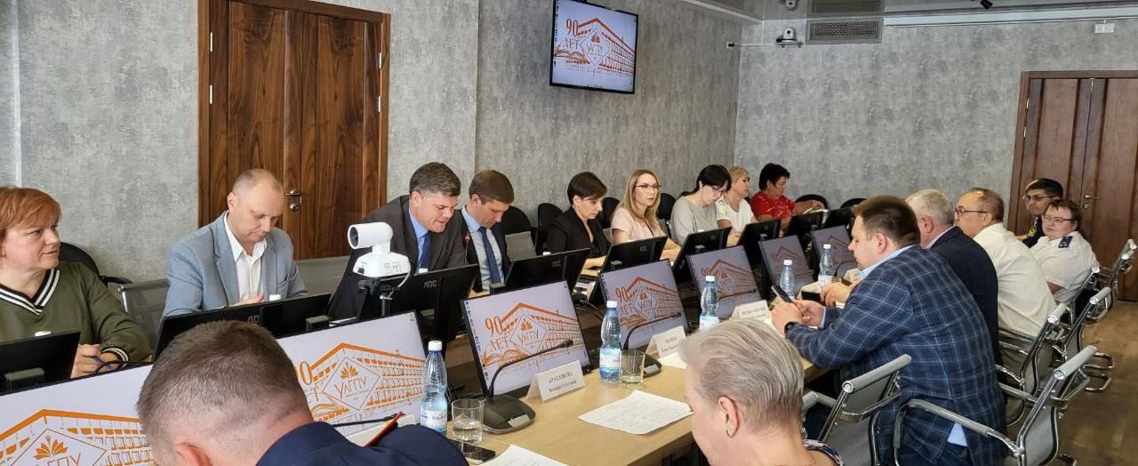 Ульяновские студенты-юристы станут полноправными участниками системы бесплатной юридической помощи Ульяновские студенты-юристы станут полноправными участниками системы бесплатной юридической помощи