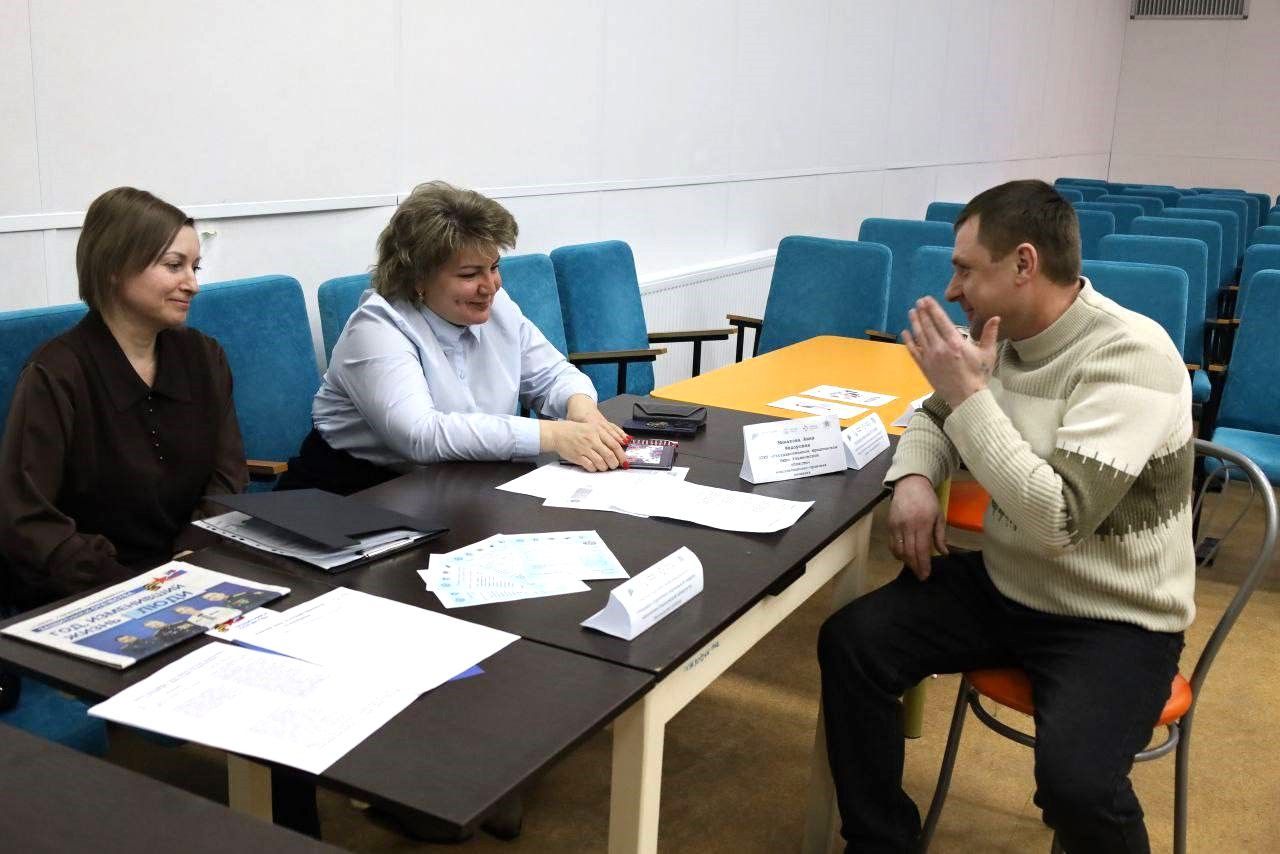 Ульяновские юристы продолжают консультировать жителей региона по правовым вопросам