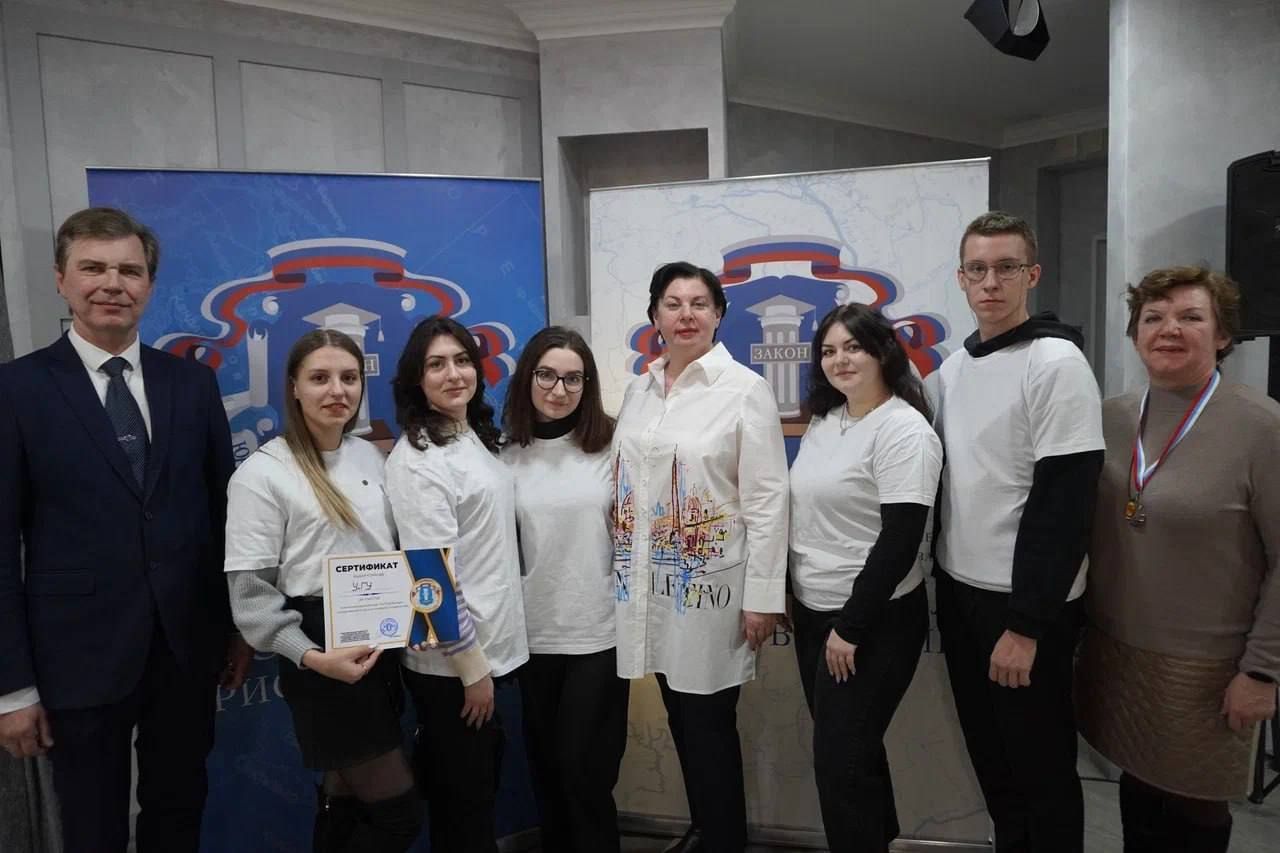 Ульяновские юристы сразились в игре «Что? Где? Когда?» Ульяновские юристы сразились в игре «Что? Где? Когда?»