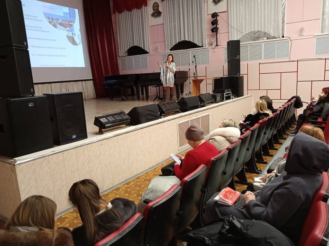 Внимательные и неравнодушные: в Ульяновской области продолжается обучение общественных наблюдателей к выборам Президента Российской Федерации!