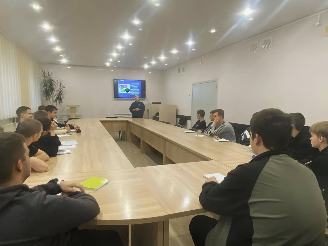 За светлое будущее без коррупции!