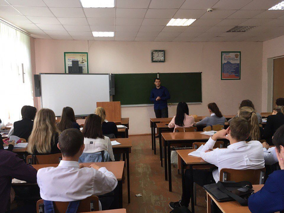 Заместитель Председателя Совета молодых юристов принял участие во встрече с первокурсниками факультета права, экономики и управления