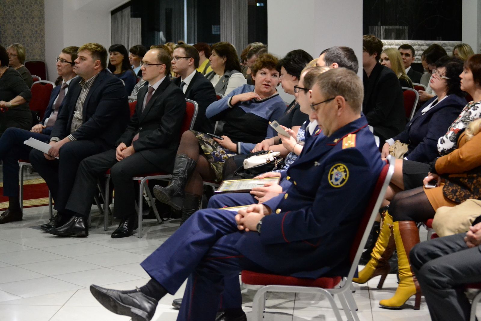 Заслуженным юристам Ульяновской области вручили благодарственные письма и почётные грамоты Губернатора Заслуженным юристам Ульяновской области вручили благодарственные письма и почётные грамоты Губернатора